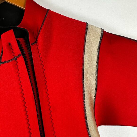 Vintage Mens Red Ski Warm The Wetsuit of Champions Short Sleeve and Shorts - Picture 3 of 10